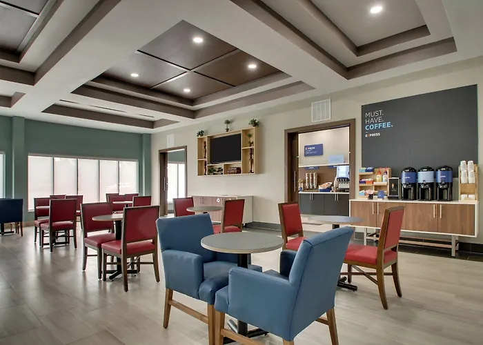 Holiday Inn Express & Suites Laurel By Ihg